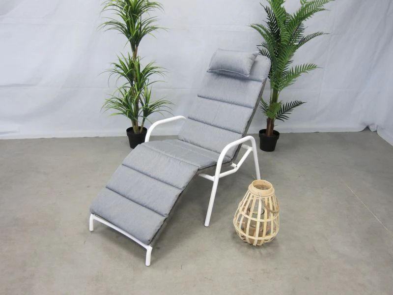 Suns Sora Relax Tuinstoel Mat Wit Met Kussen 2 Suns Sora Relax Tuinstoel Mat Wit Met Kussen - Afbeelding 2